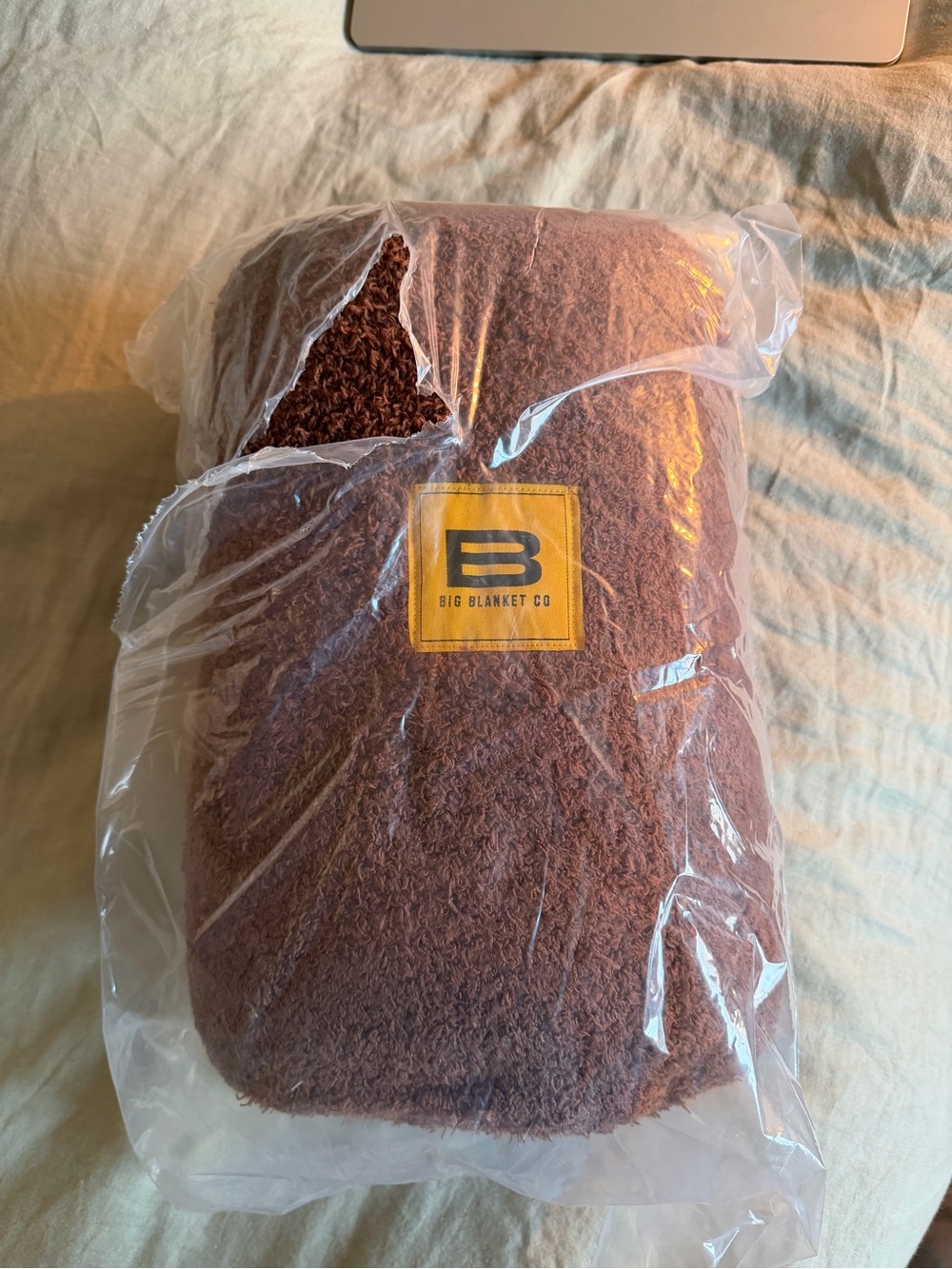 Big Blanket Co Brown Scarf NWT